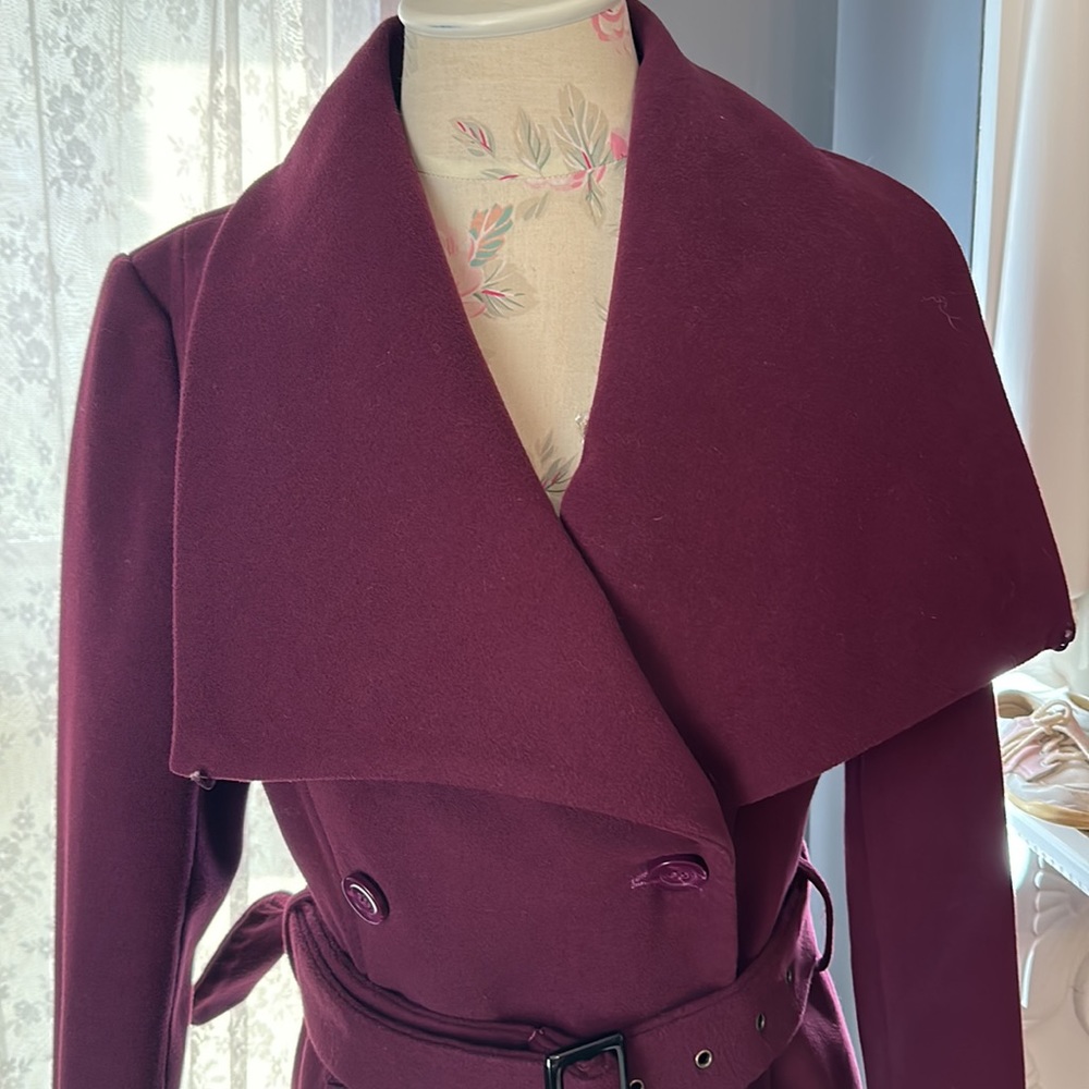 BCBG Paris Long Winter Coat Belt Changeable Neckline Purple Size 4